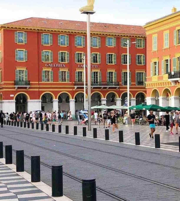 Welcome To Matteo'S Bar - Place Massena 5Min Beach Nice Bagian luar foto